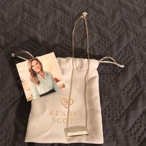 Kendra Scott necklace gold chain.